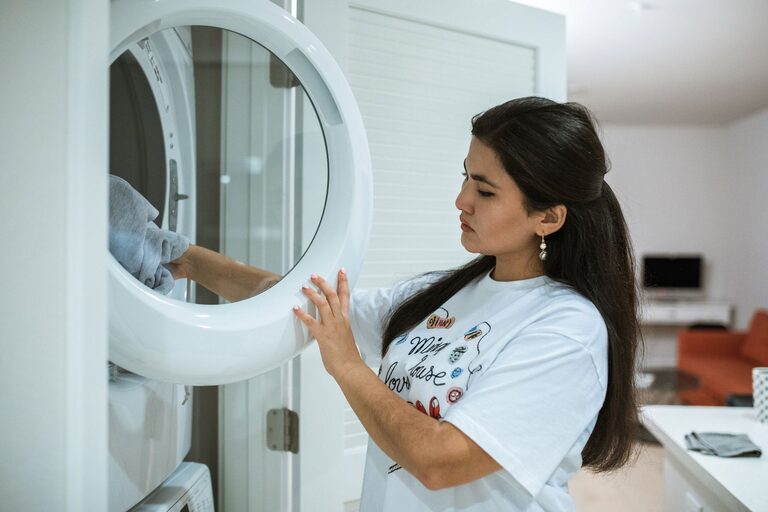 Tips for Caring for Your Clothes Longer: Keep Them Fresh and Durable